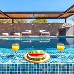 Naya Villa